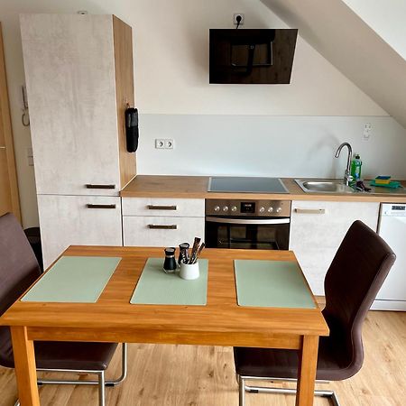 Stadtoase Geraeumige Gaestewohnungen Mit Balkon, Komfort, Modernitaet Und Ruhe, Fuer Monteure Geeignet, Free Wifi Frankenberg Extérieur photo
