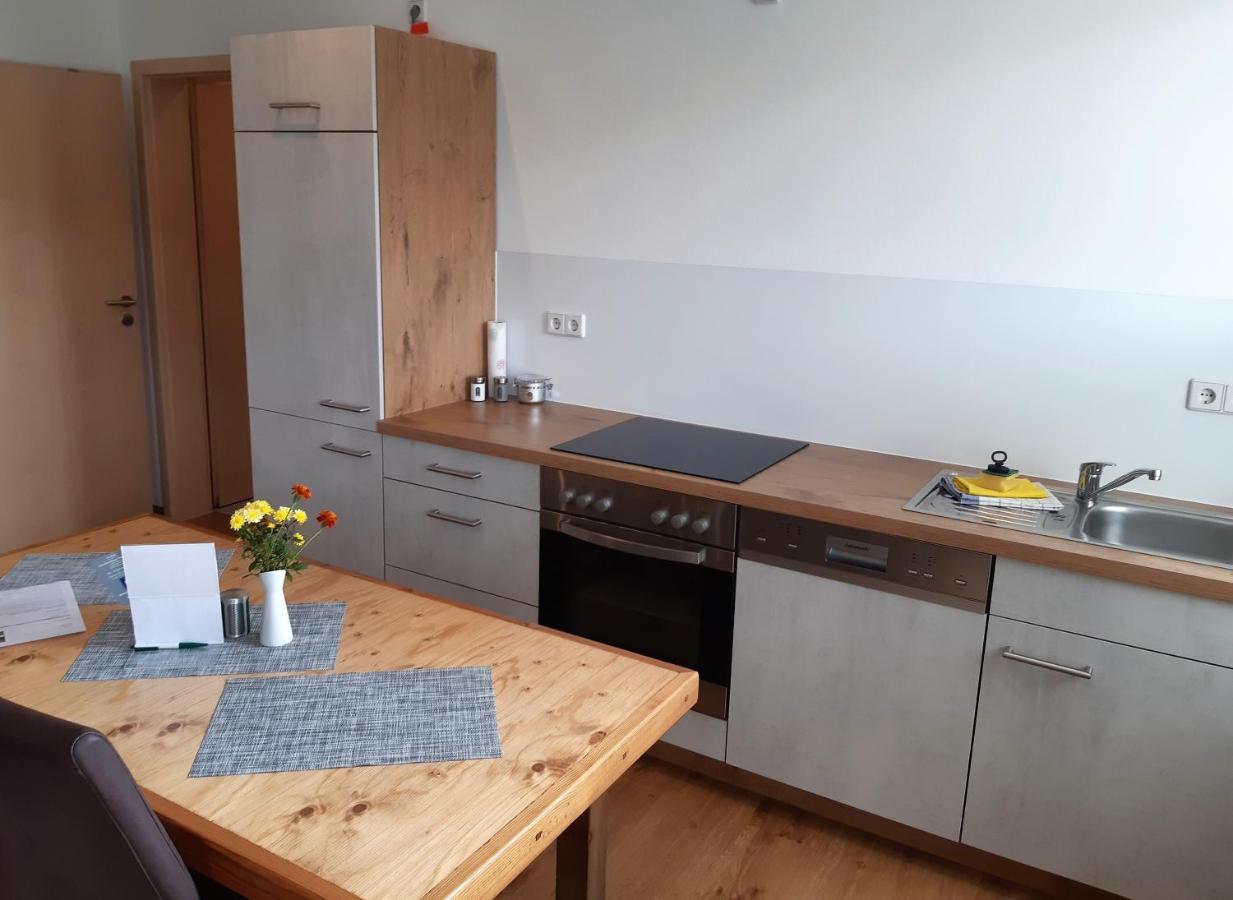 Stadtoase Geraeumige Gaestewohnungen Mit Balkon, Komfort, Modernitaet Und Ruhe, Fuer Monteure Geeignet, Free Wifi Frankenberg Extérieur photo