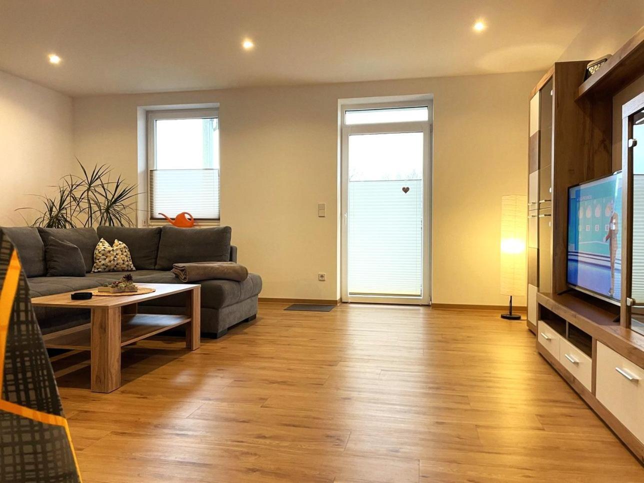 Stadtoase Geraeumige Gaestewohnungen Mit Balkon, Komfort, Modernitaet Und Ruhe, Fuer Monteure Geeignet, Free Wifi Frankenberg Extérieur photo