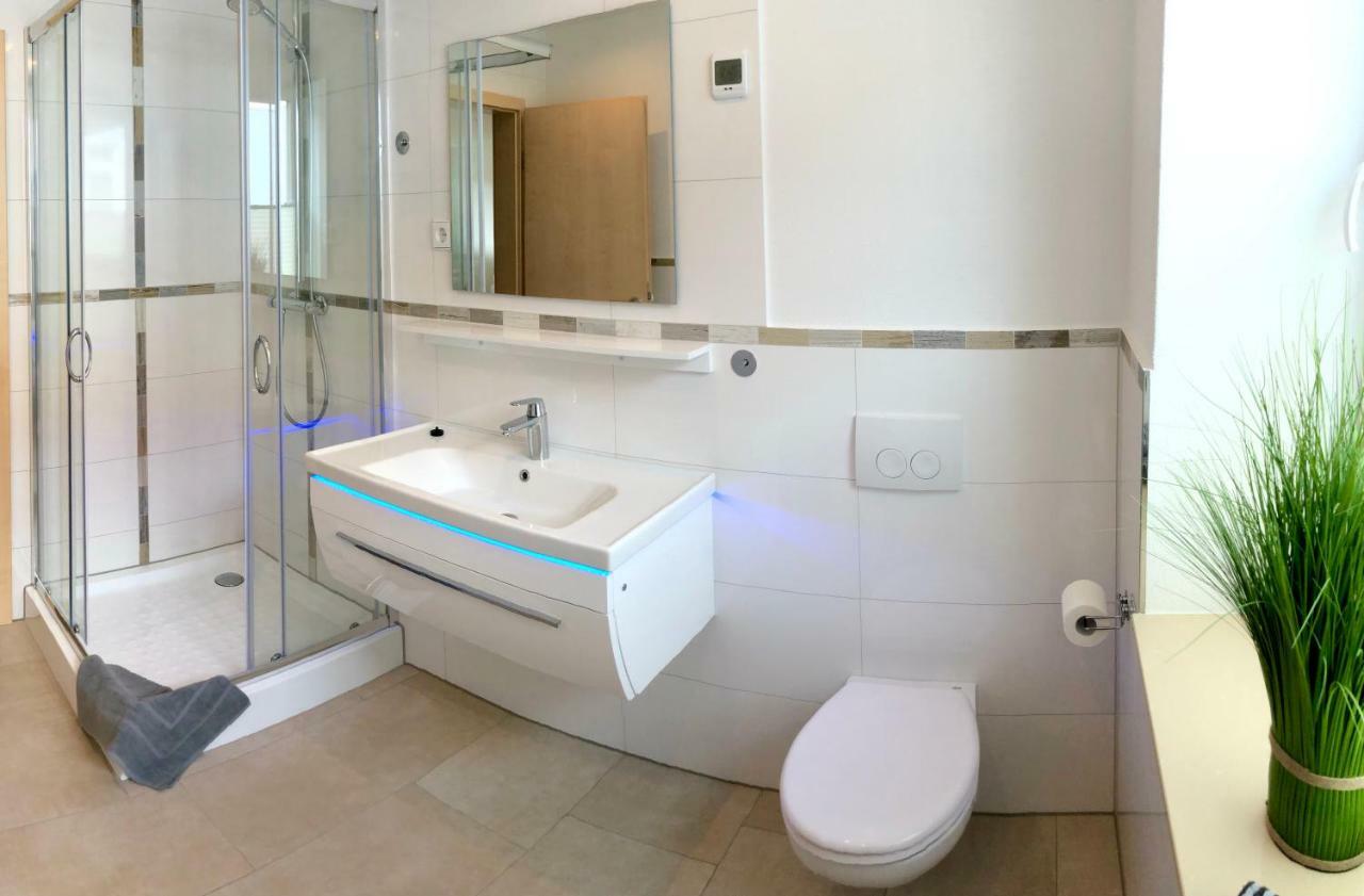 Stadtoase Geraeumige Gaestewohnungen Mit Balkon, Komfort, Modernitaet Und Ruhe, Fuer Monteure Geeignet, Free Wifi Frankenberg Extérieur photo